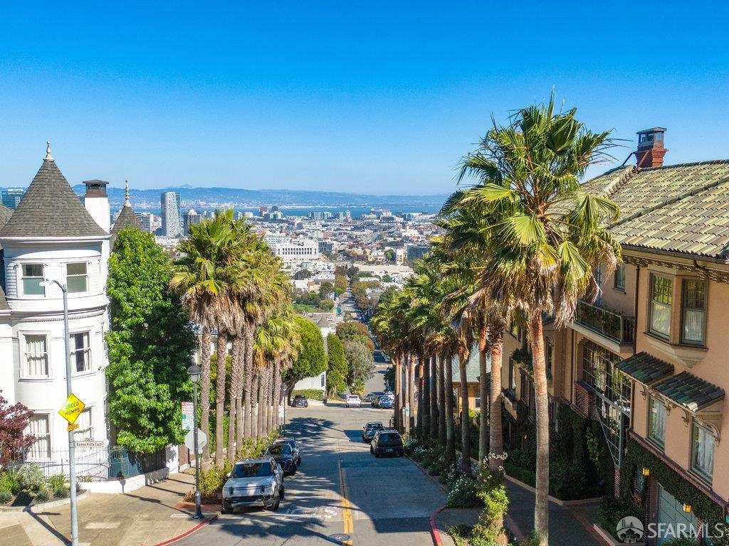 171-73 Buena Vista Avenue