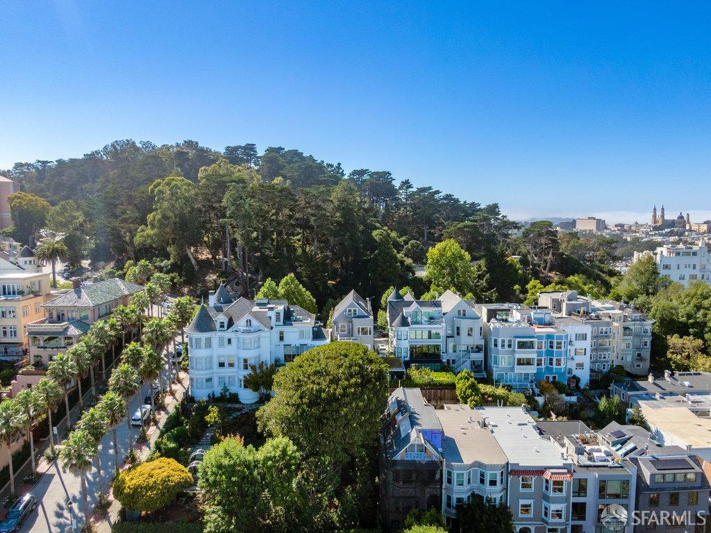 171-73 Buena Vista Avenue