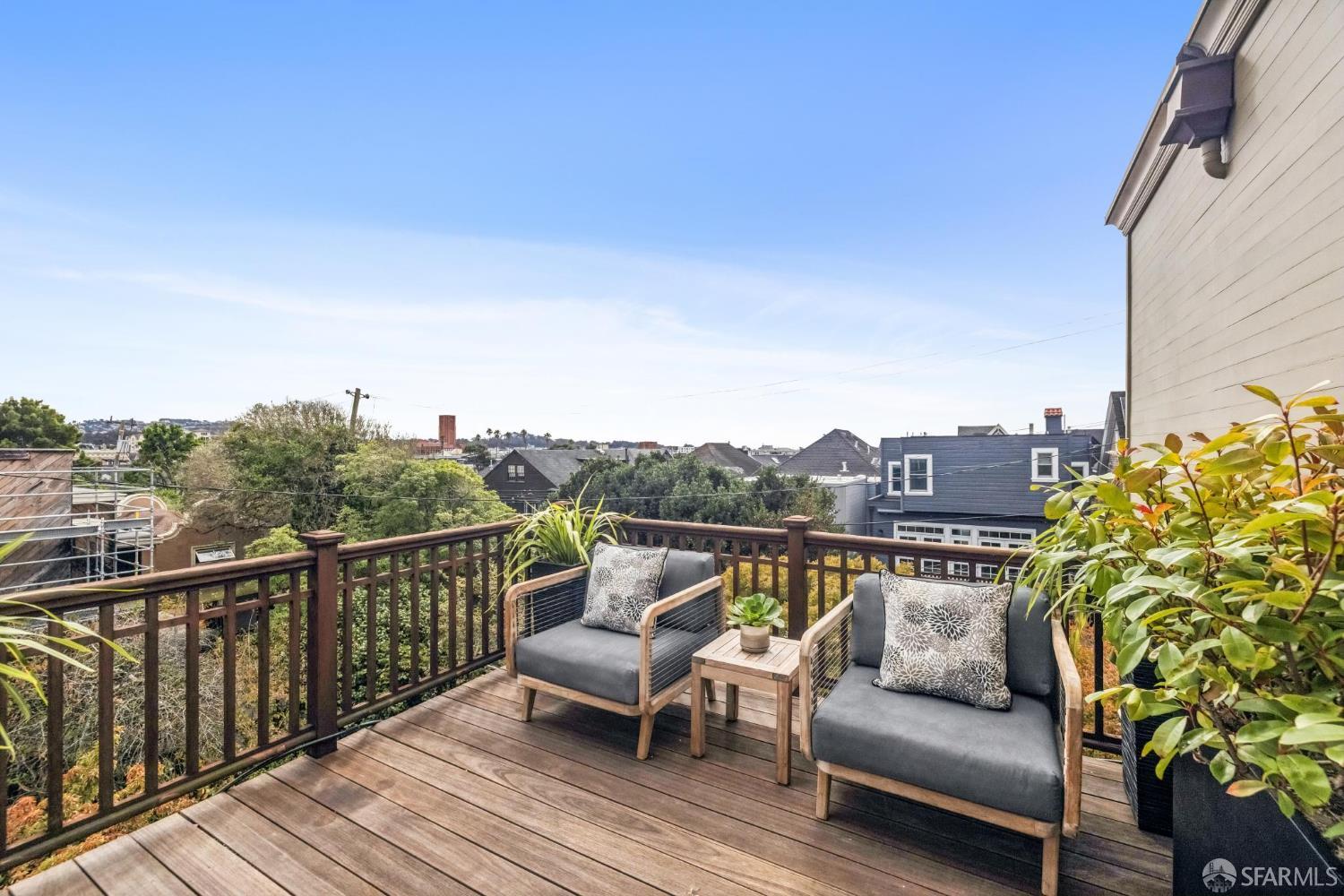 35 Commonwealth Avenue