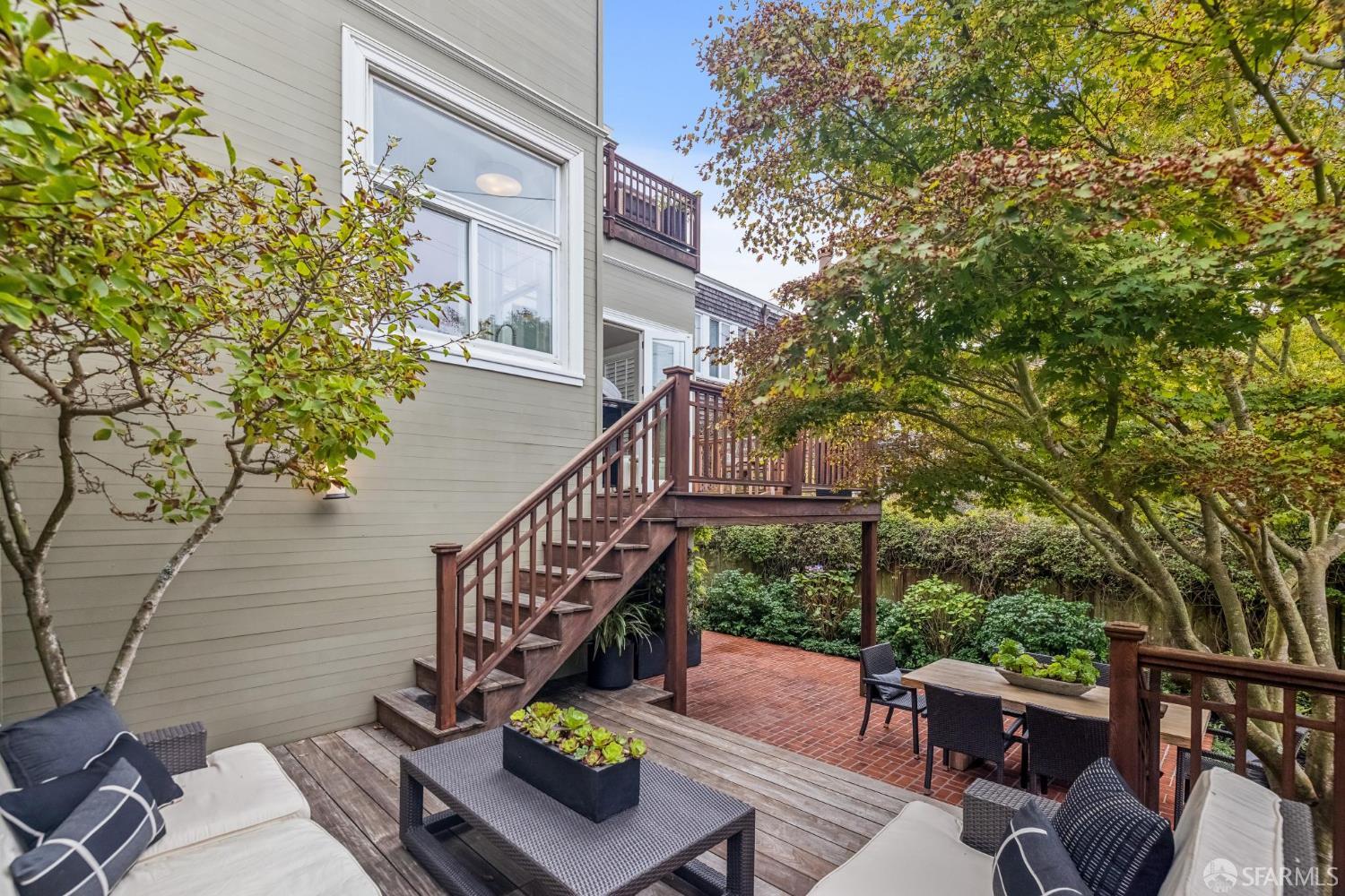 35 Commonwealth Avenue