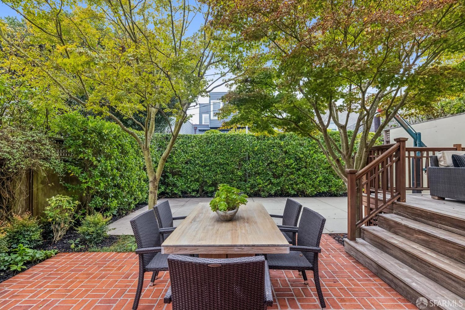 35 Commonwealth Avenue