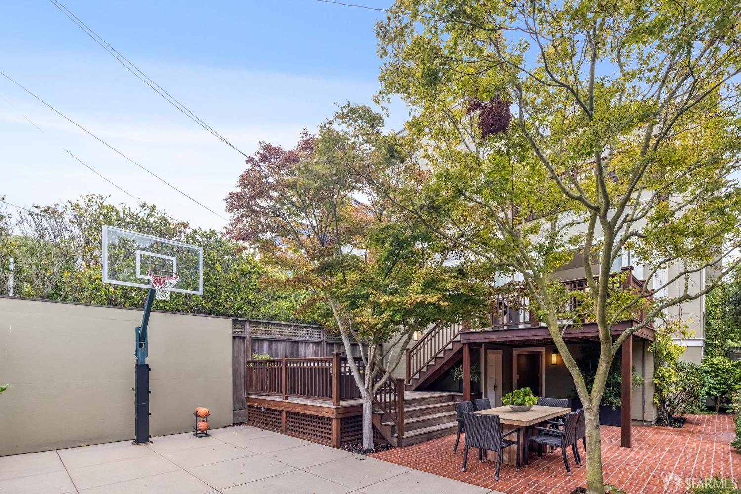 35 Commonwealth Avenue