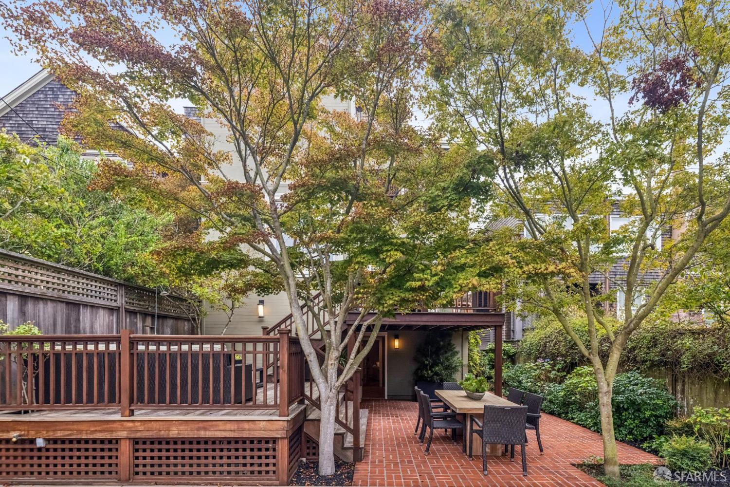 35 Commonwealth Avenue