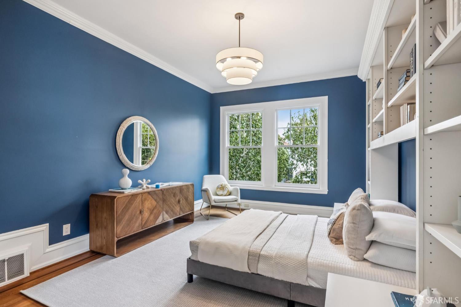 35 Commonwealth Avenue