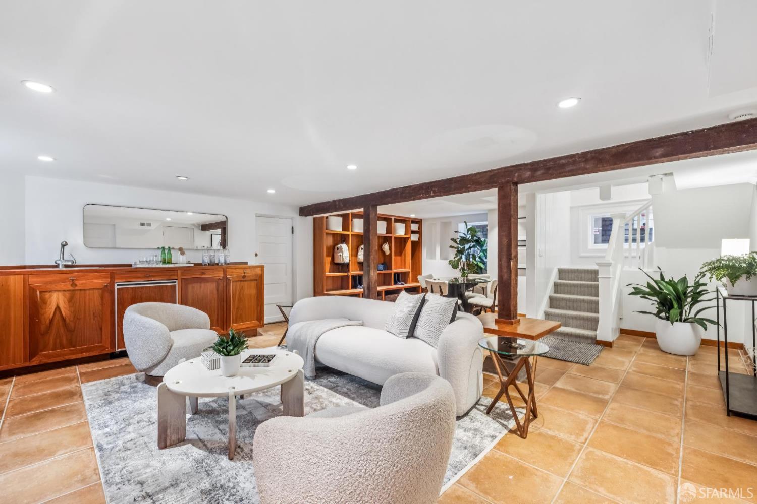 35 Commonwealth Avenue