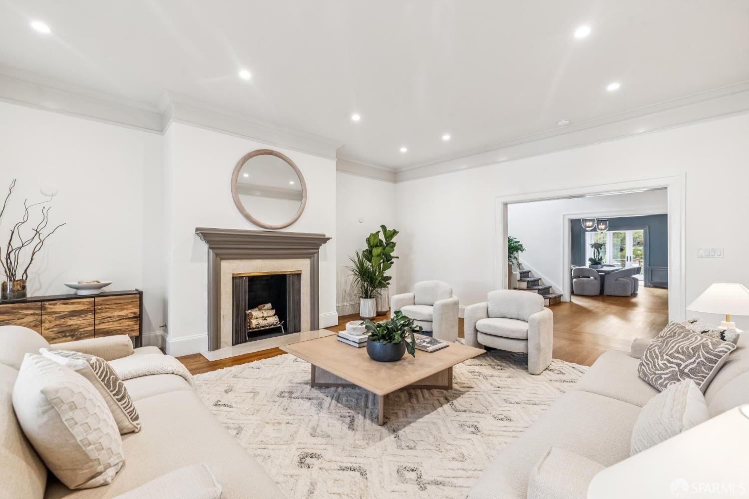 35 Commonwealth Avenue