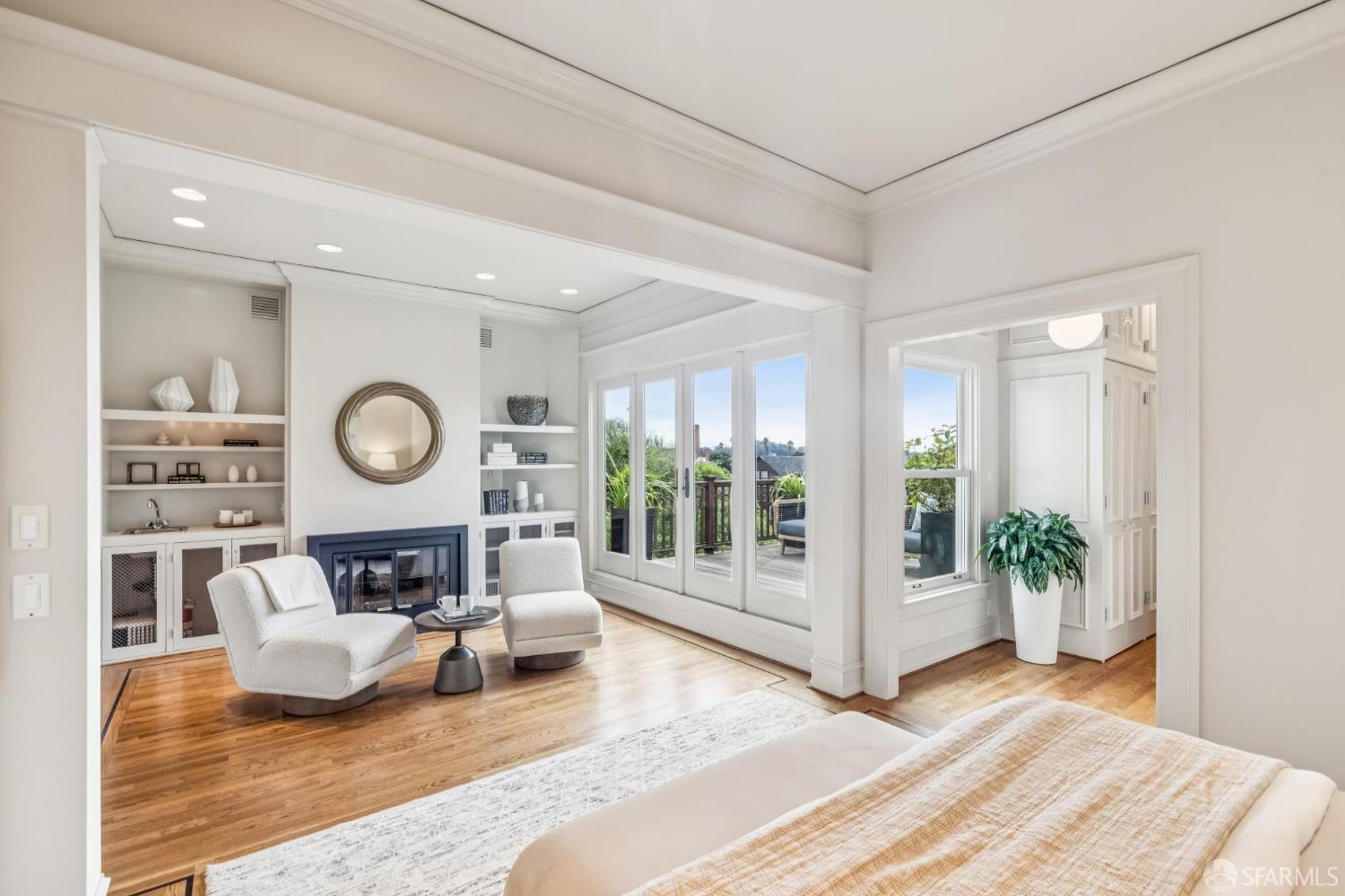35 Commonwealth Avenue