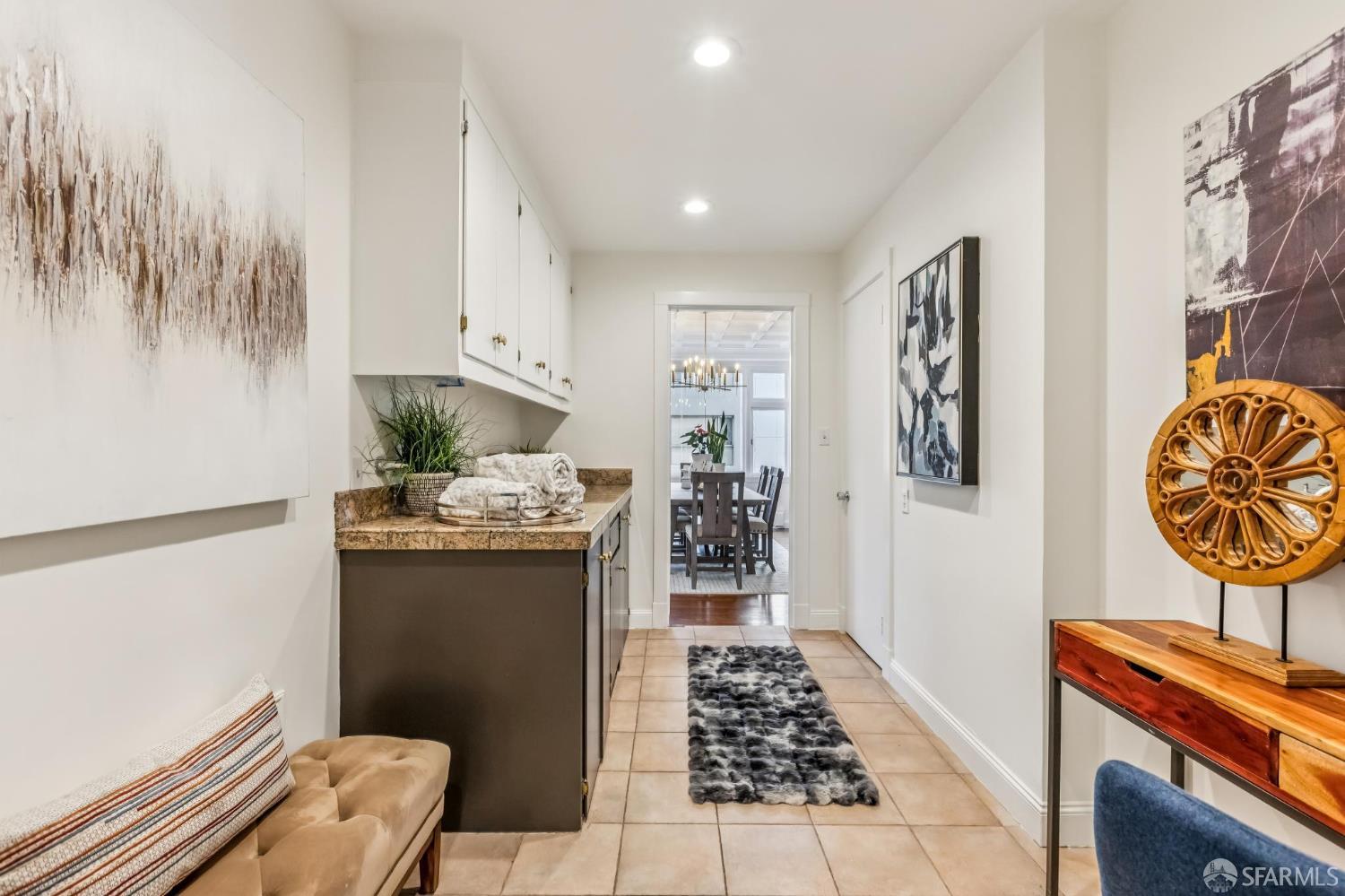 850 Powell Street # 202