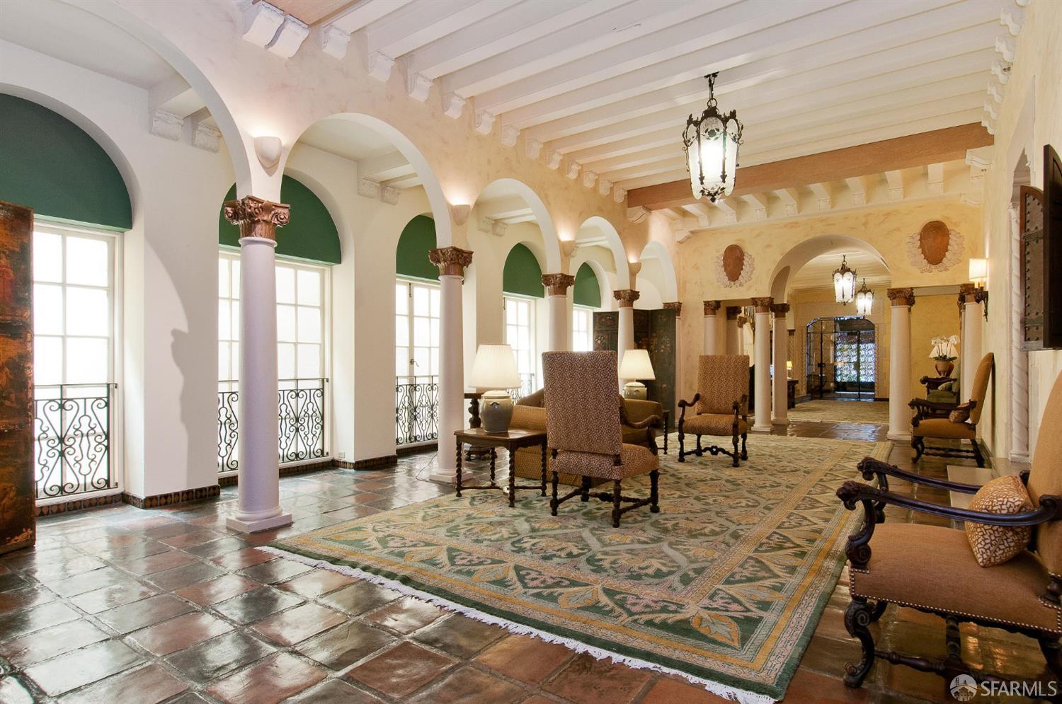 850 Powell Street # 202