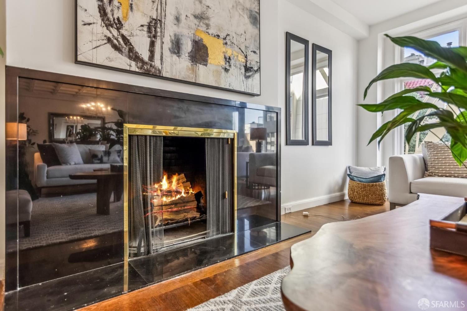 850 Powell Street # 202