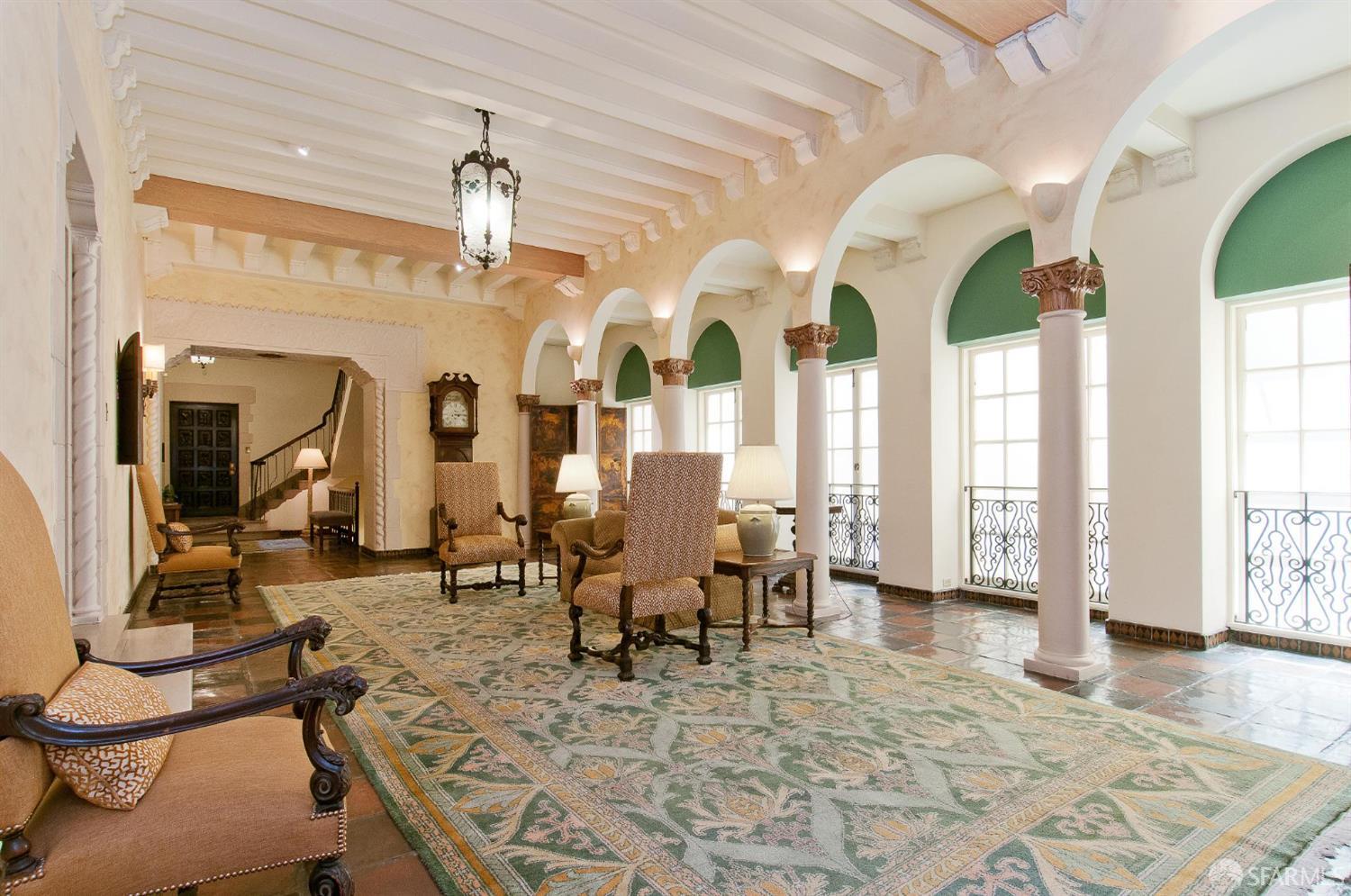 850 Powell Street # 202