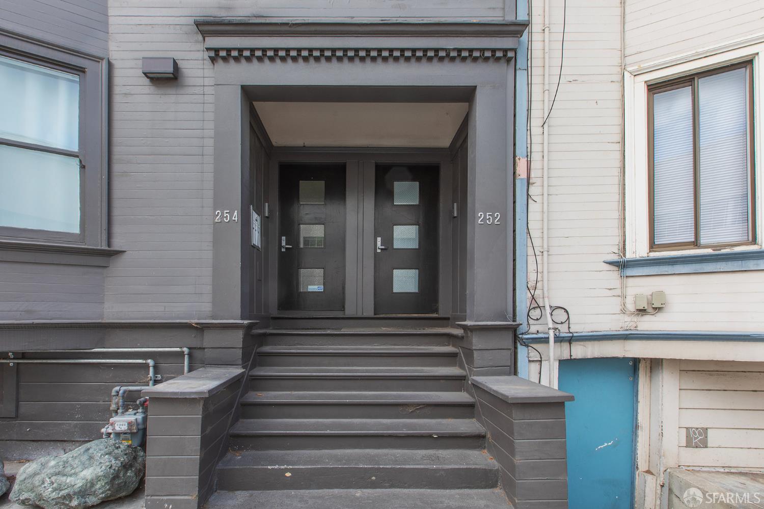 252-254 Ritch Street