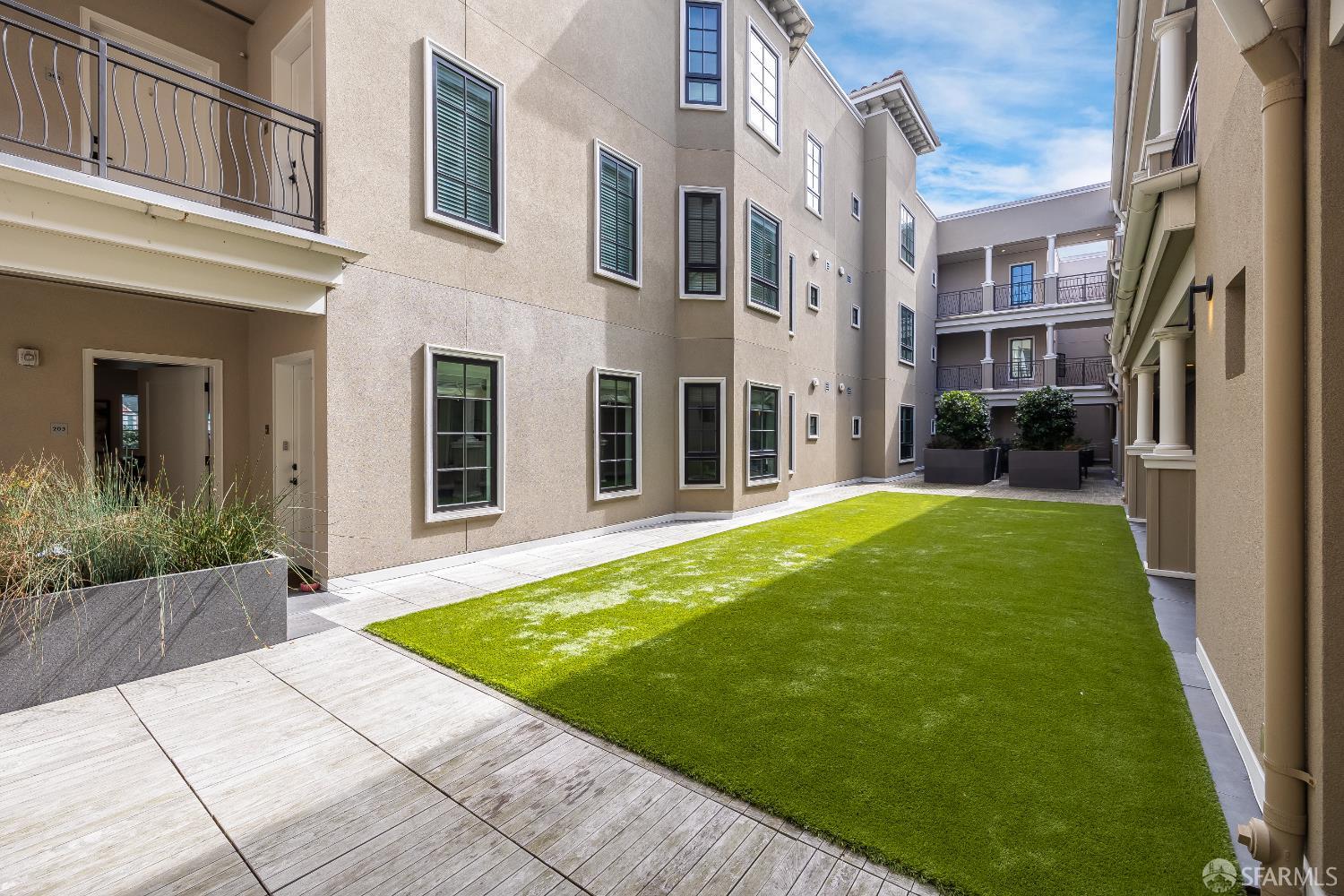 369 18th Avenue # 203