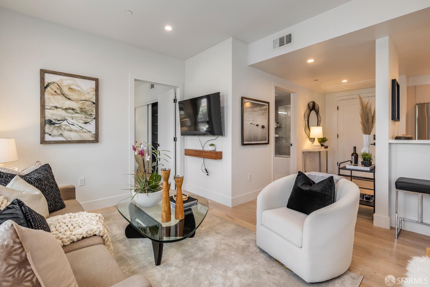 369 18th Avenue # 203