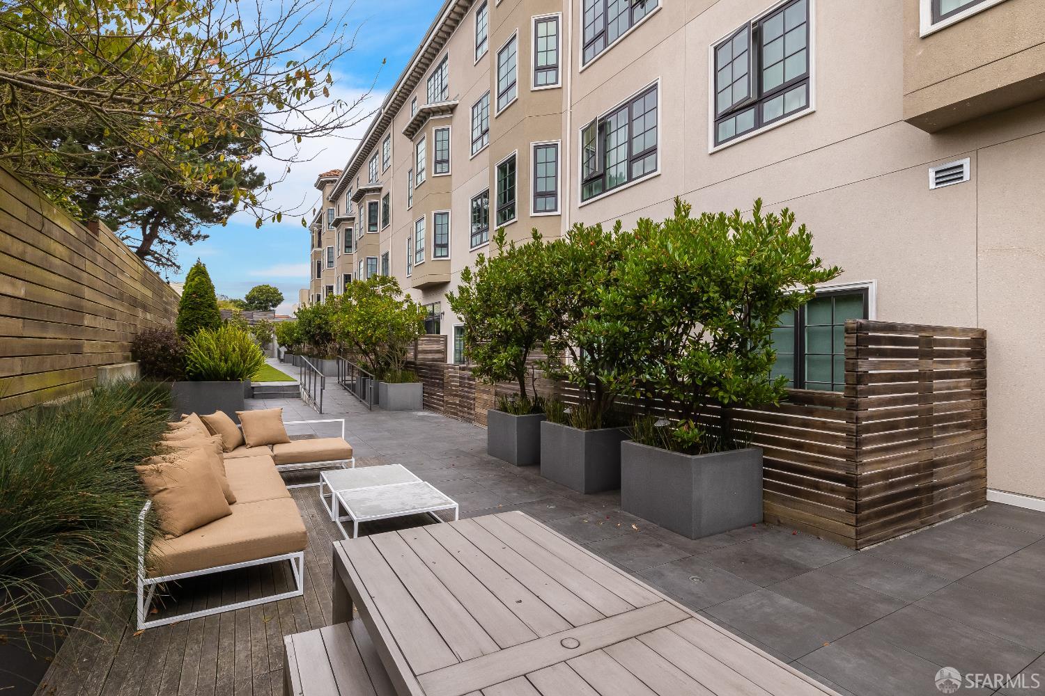 369 18th Avenue # 203