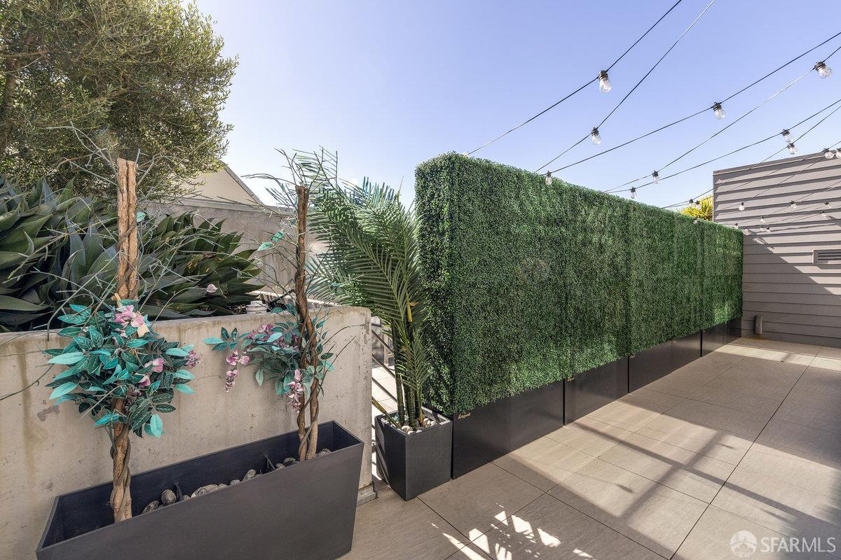 1 Stanyan Street # 24