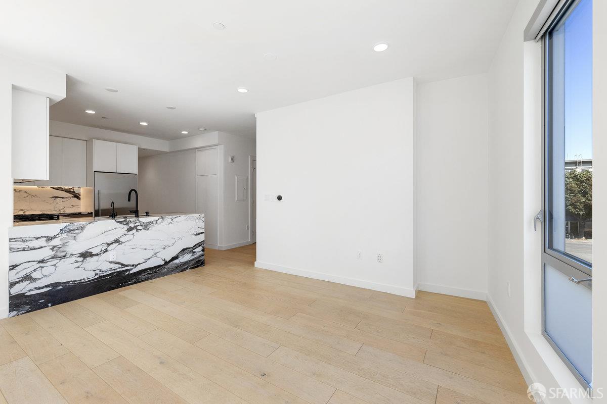 1 Stanyan Street # 24