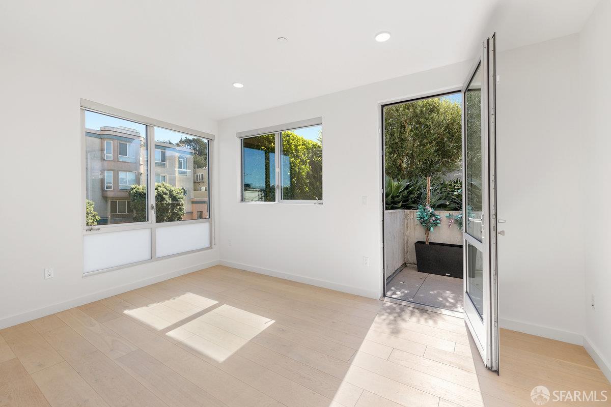 1 Stanyan Street # 24