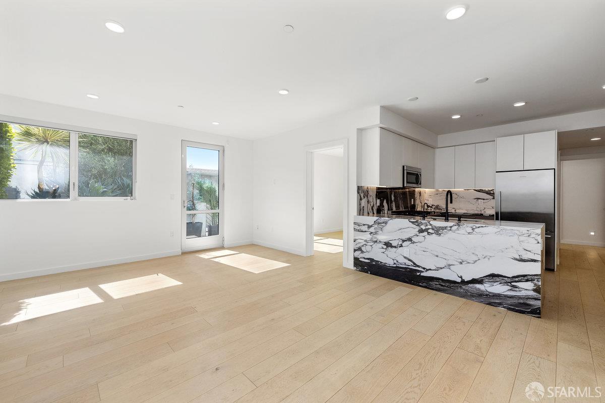 1 Stanyan Street # 24