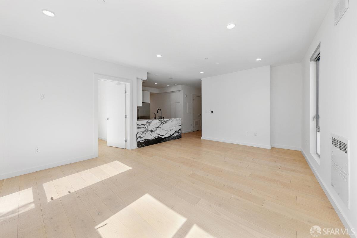 1 Stanyan Street # 24