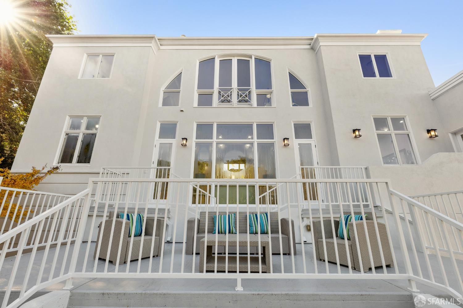 722 Jacaranda Circle