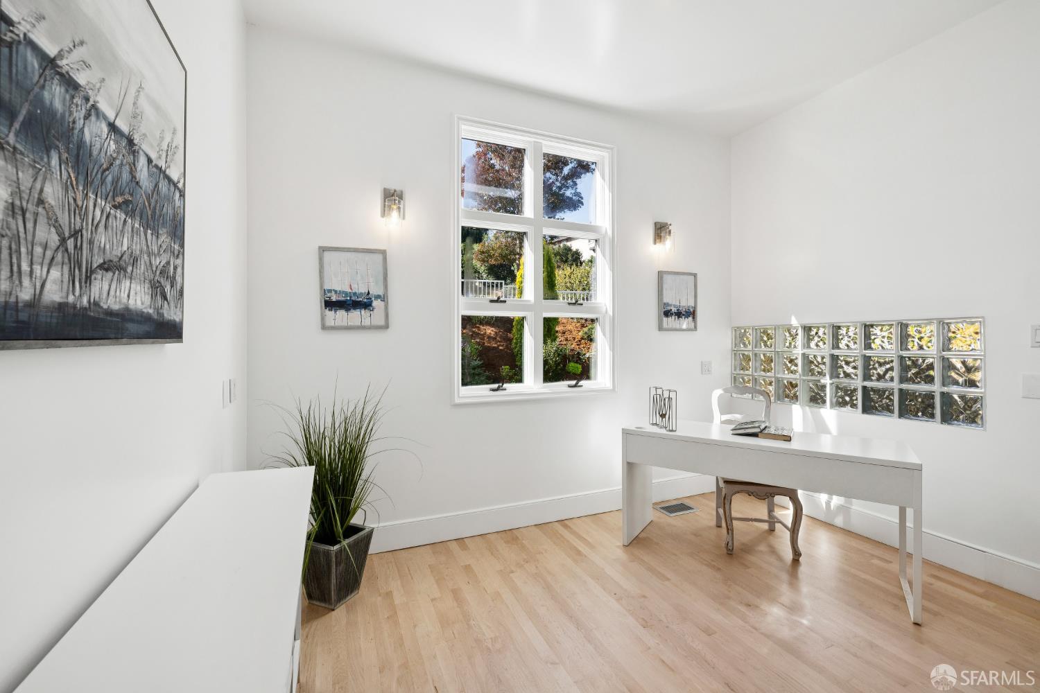 722 Jacaranda Circle