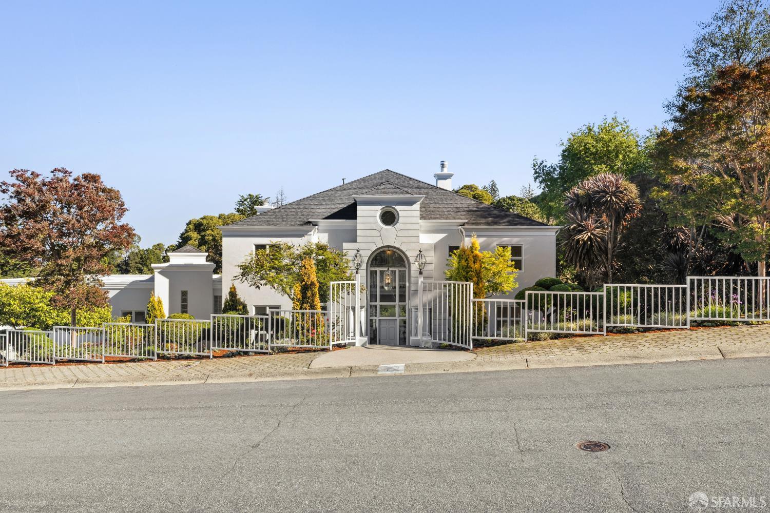 722 Jacaranda Circle