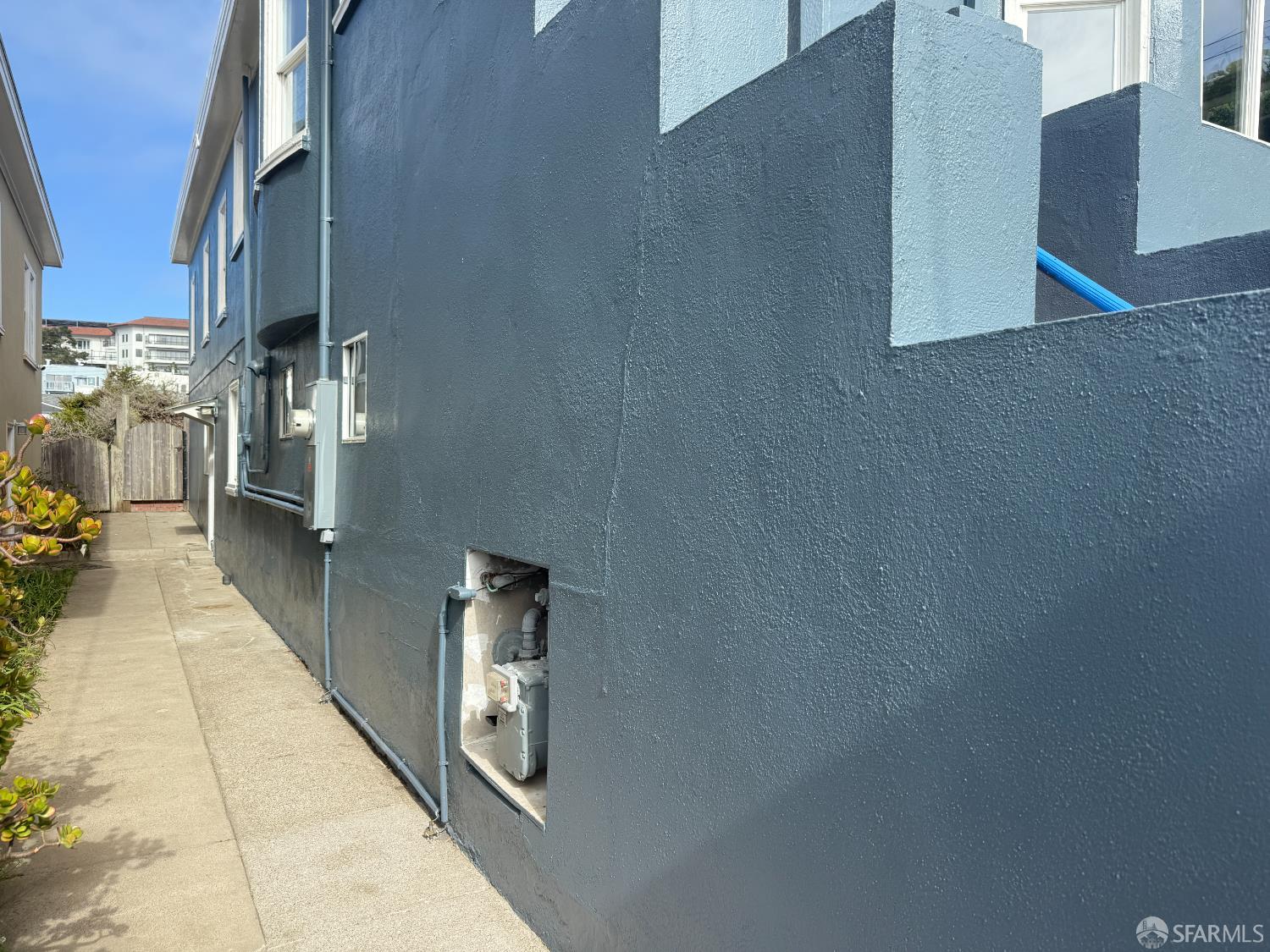 8122 Geary Boulevard