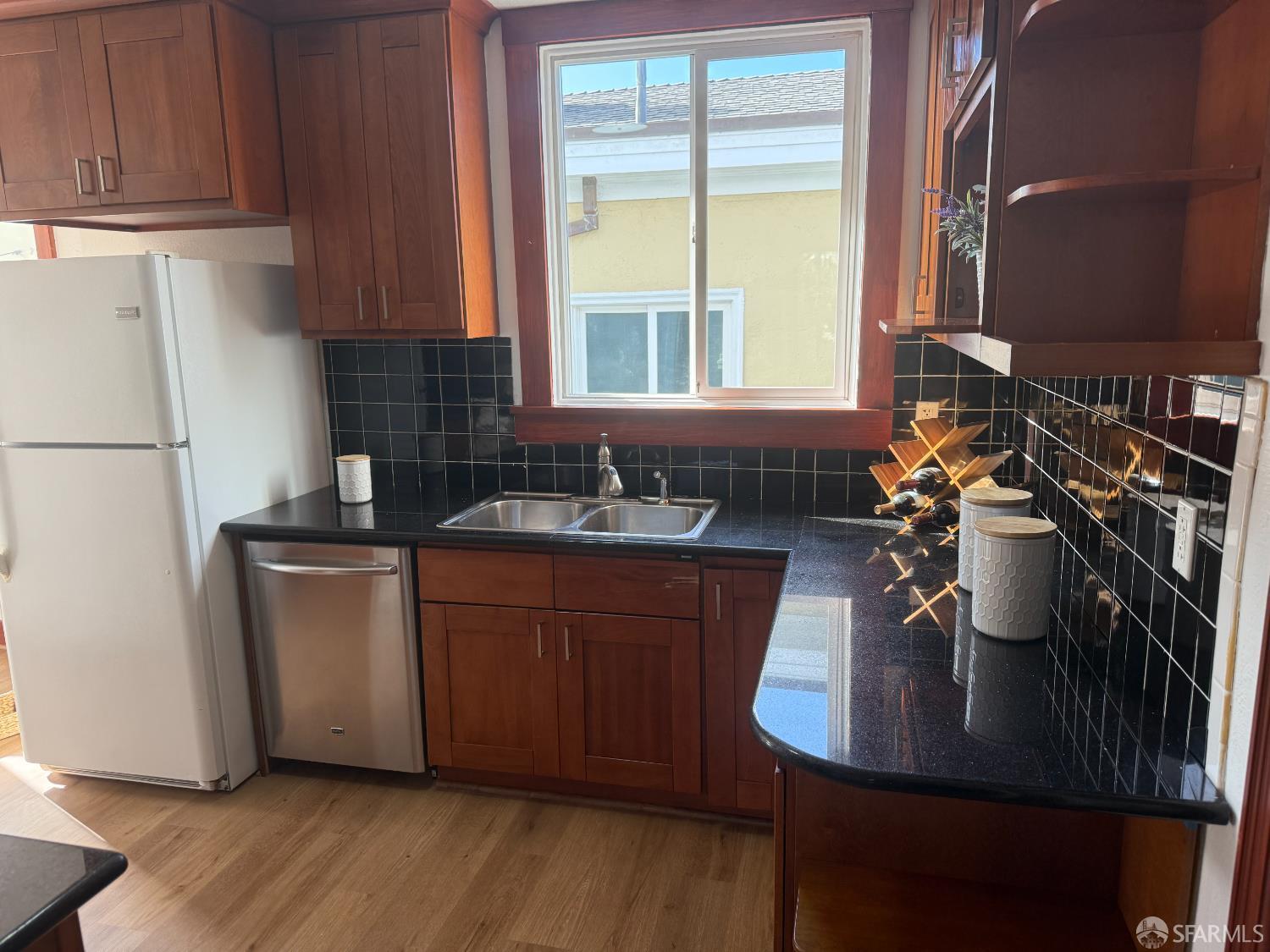 8122 Geary Boulevard