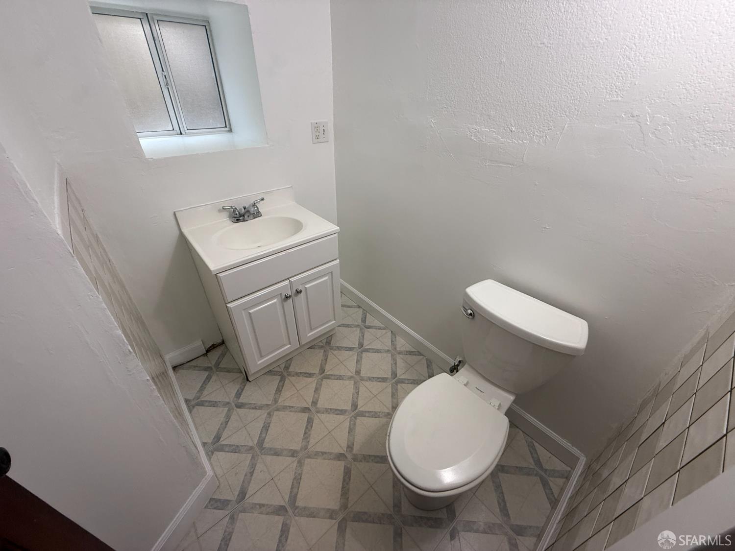 8122 Geary Boulevard