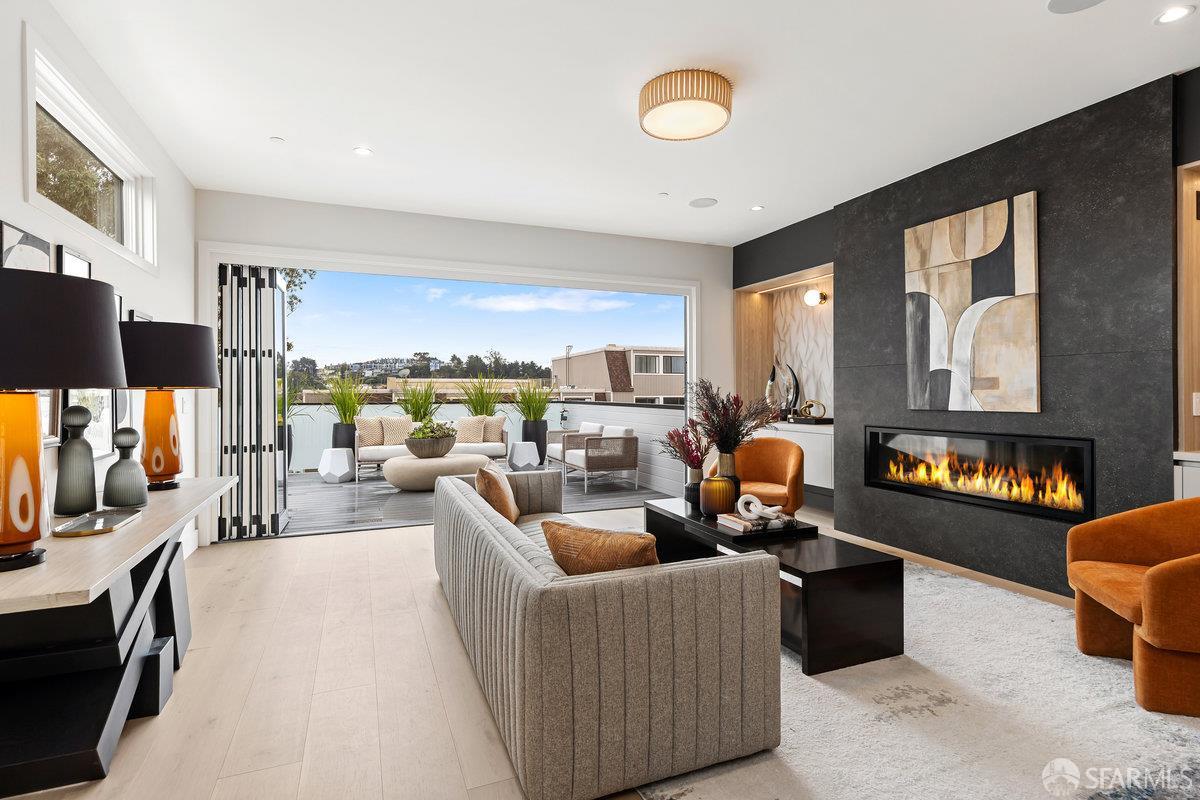 561 Duncan Street, San Francisco