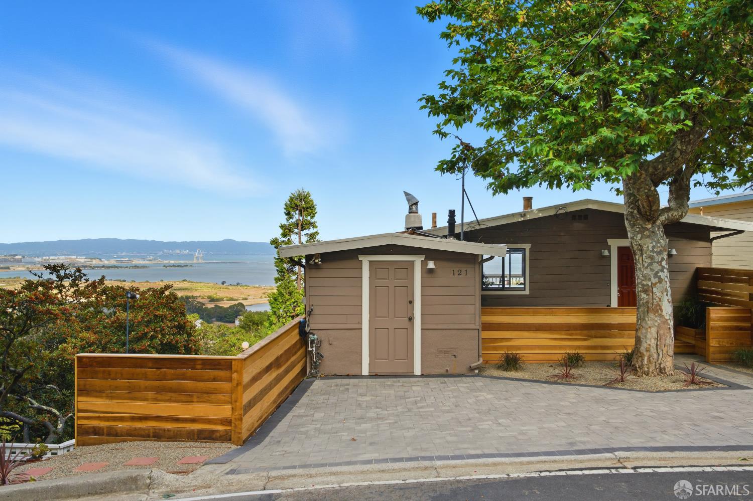 121 Kings Road, Brisbane