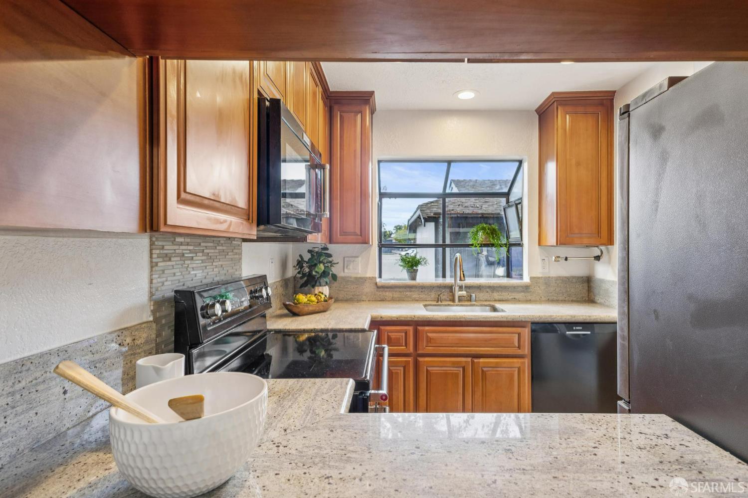 36931 Newark Boulevard, Newark Unit: E