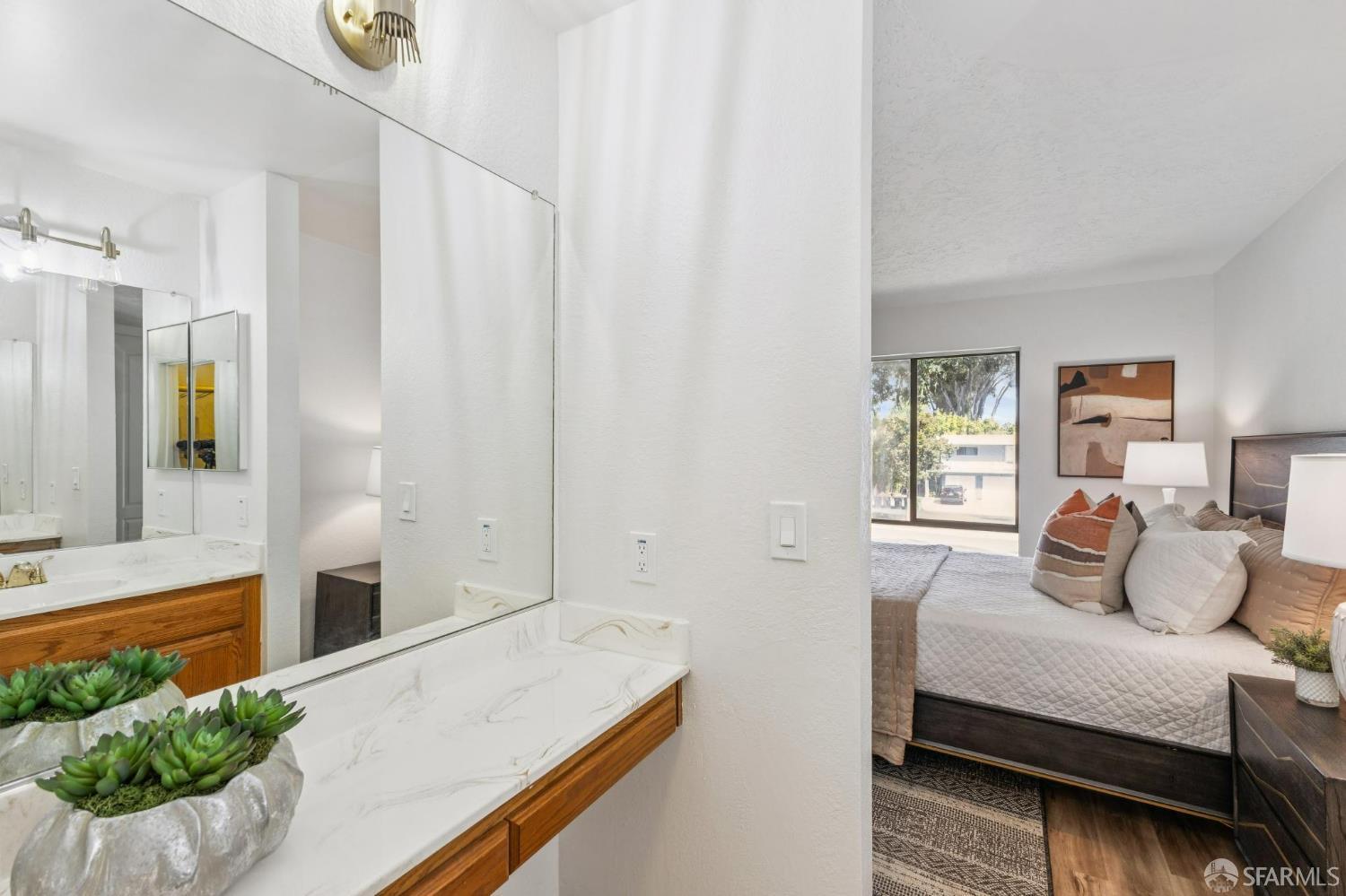 36931 Newark Boulevard, Newark Unit: E