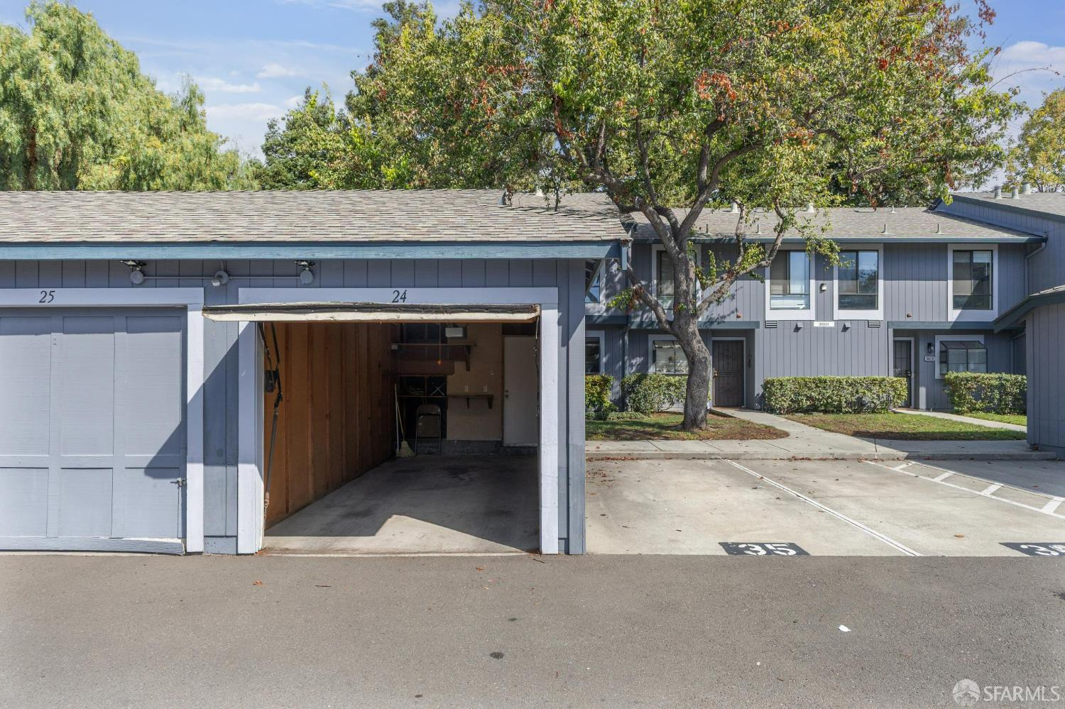 36931 Newark Boulevard, Newark Unit: E