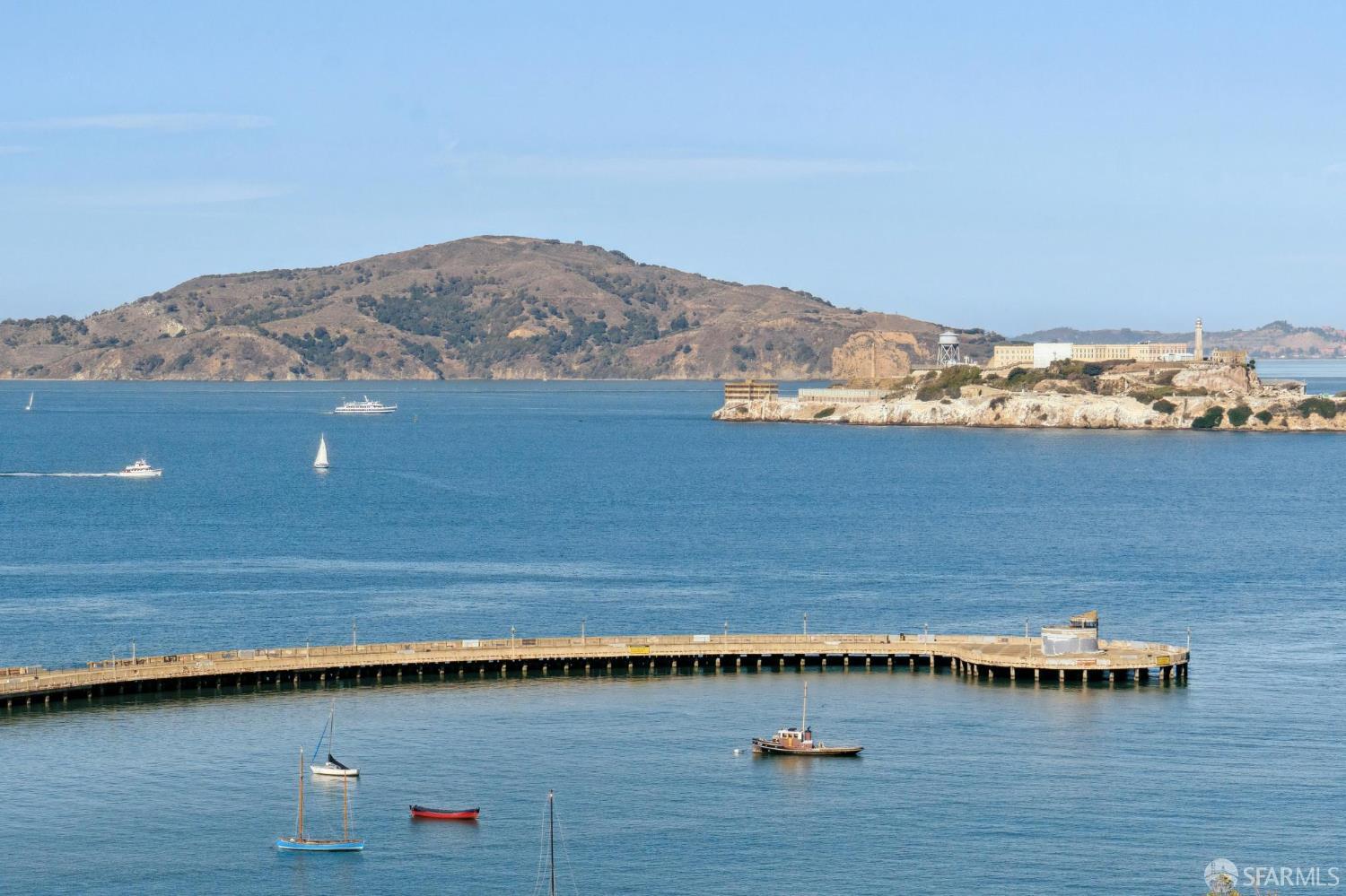 1050 North Point Street