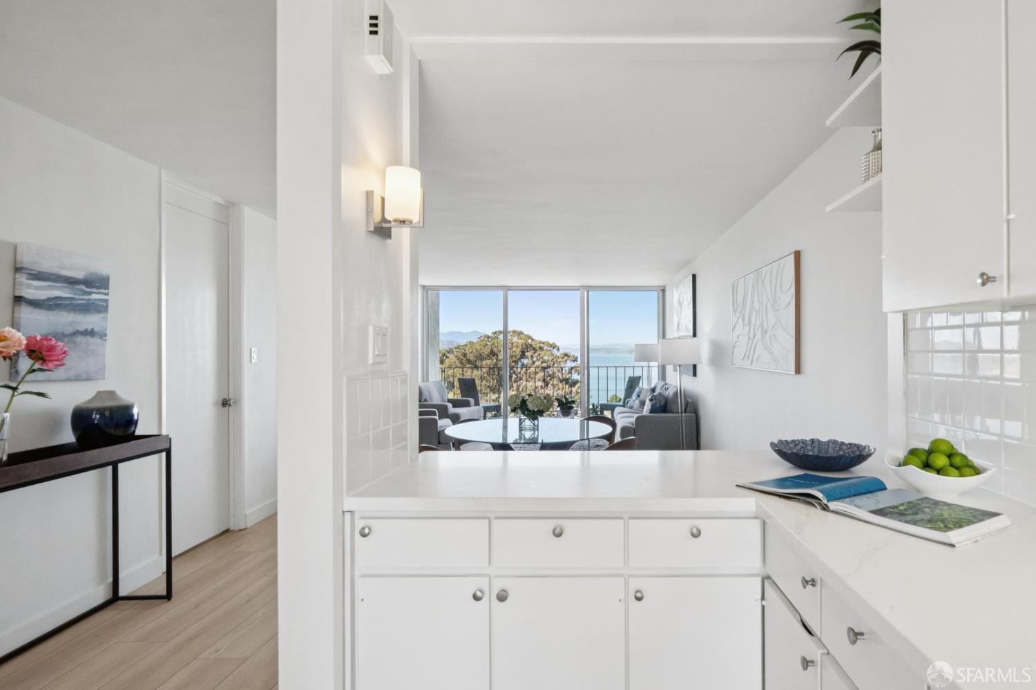 1050 North Point Street