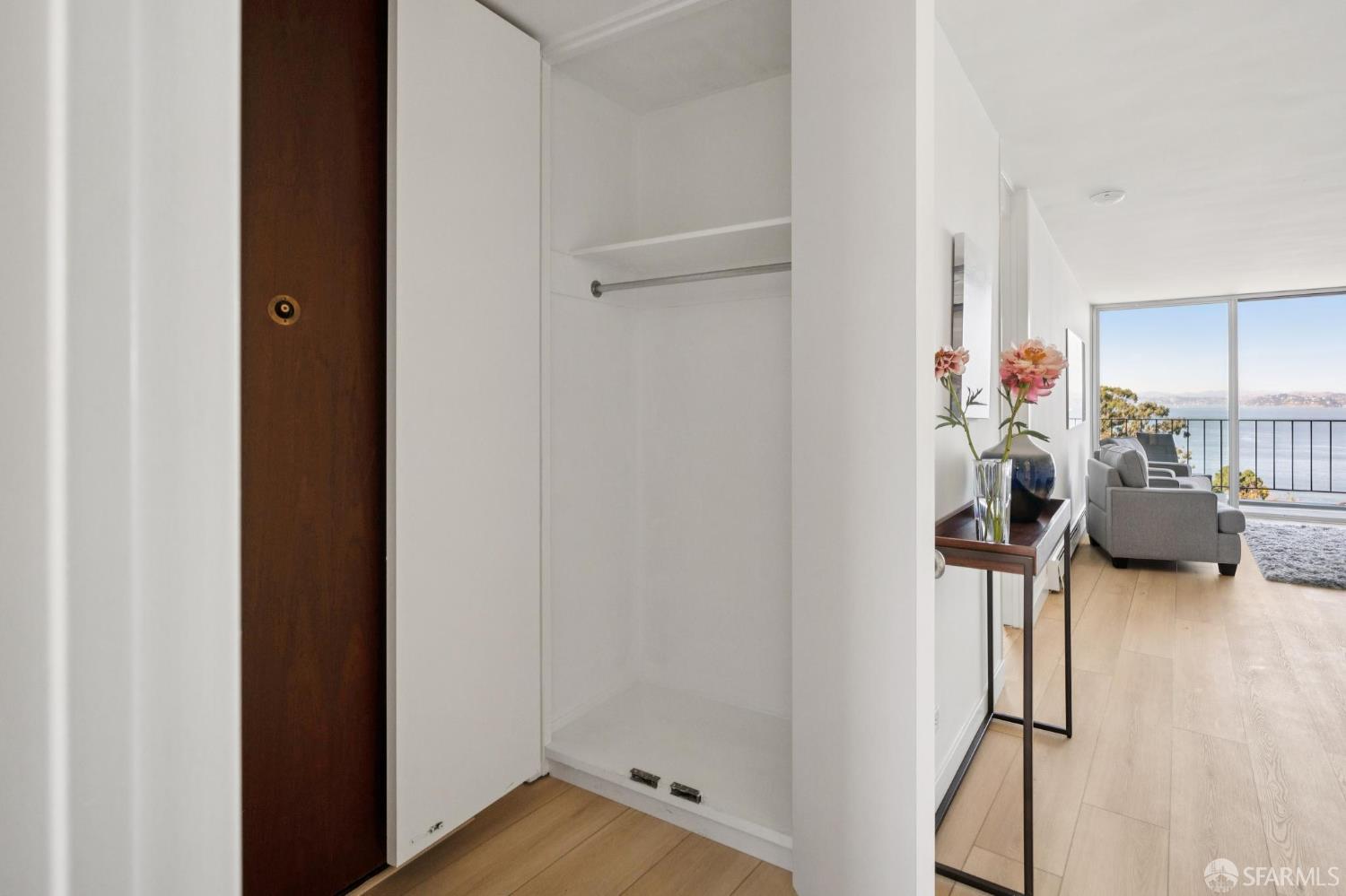 1050 North Point Street