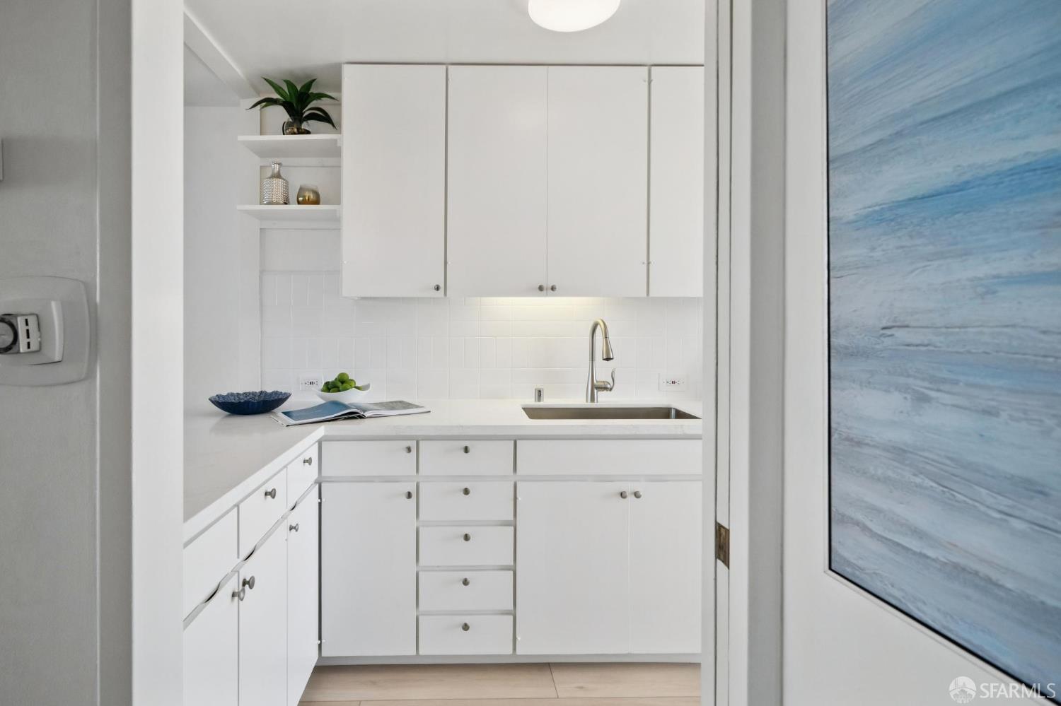 1050 North Point Street