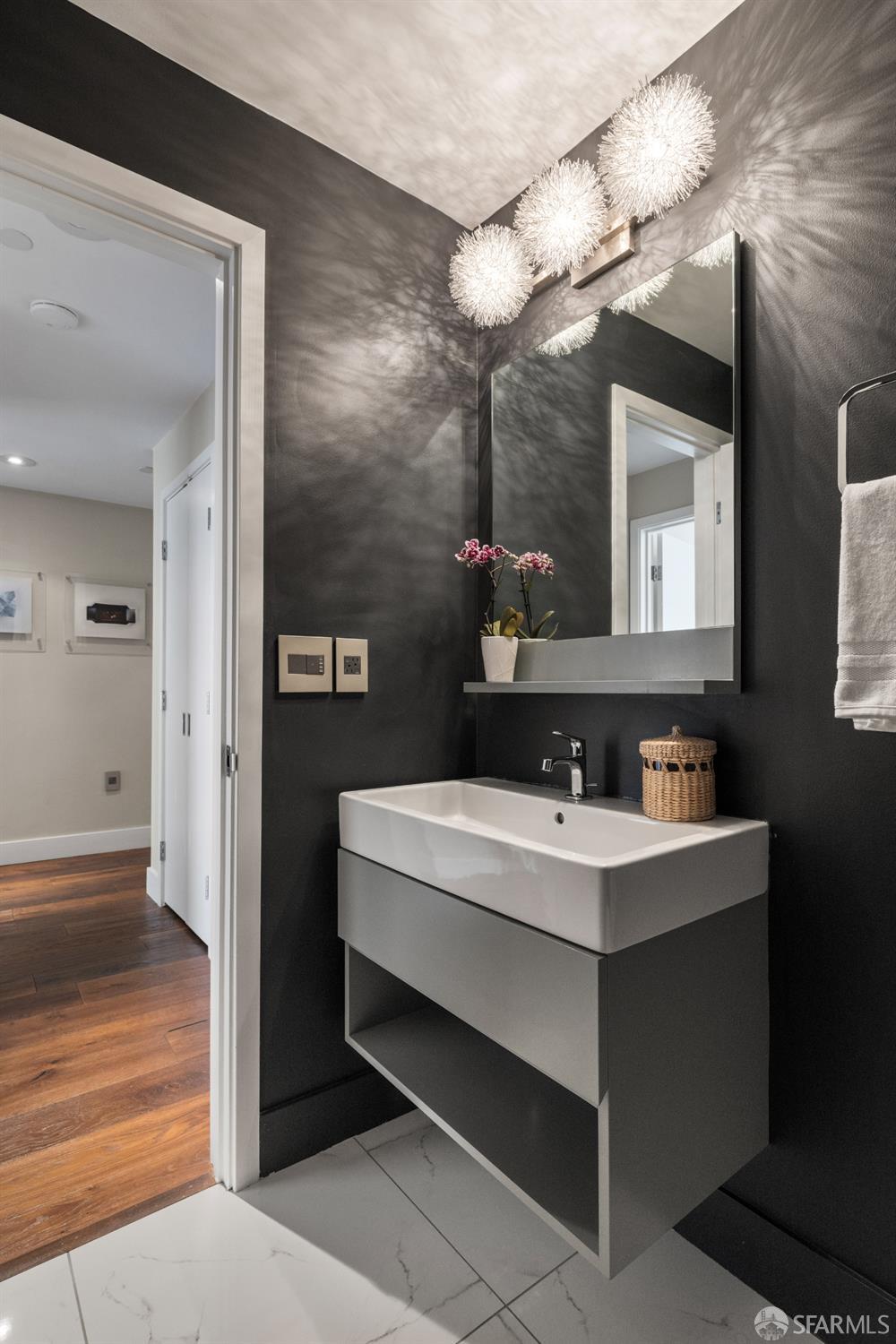 2016 Pacific Avenue # 201