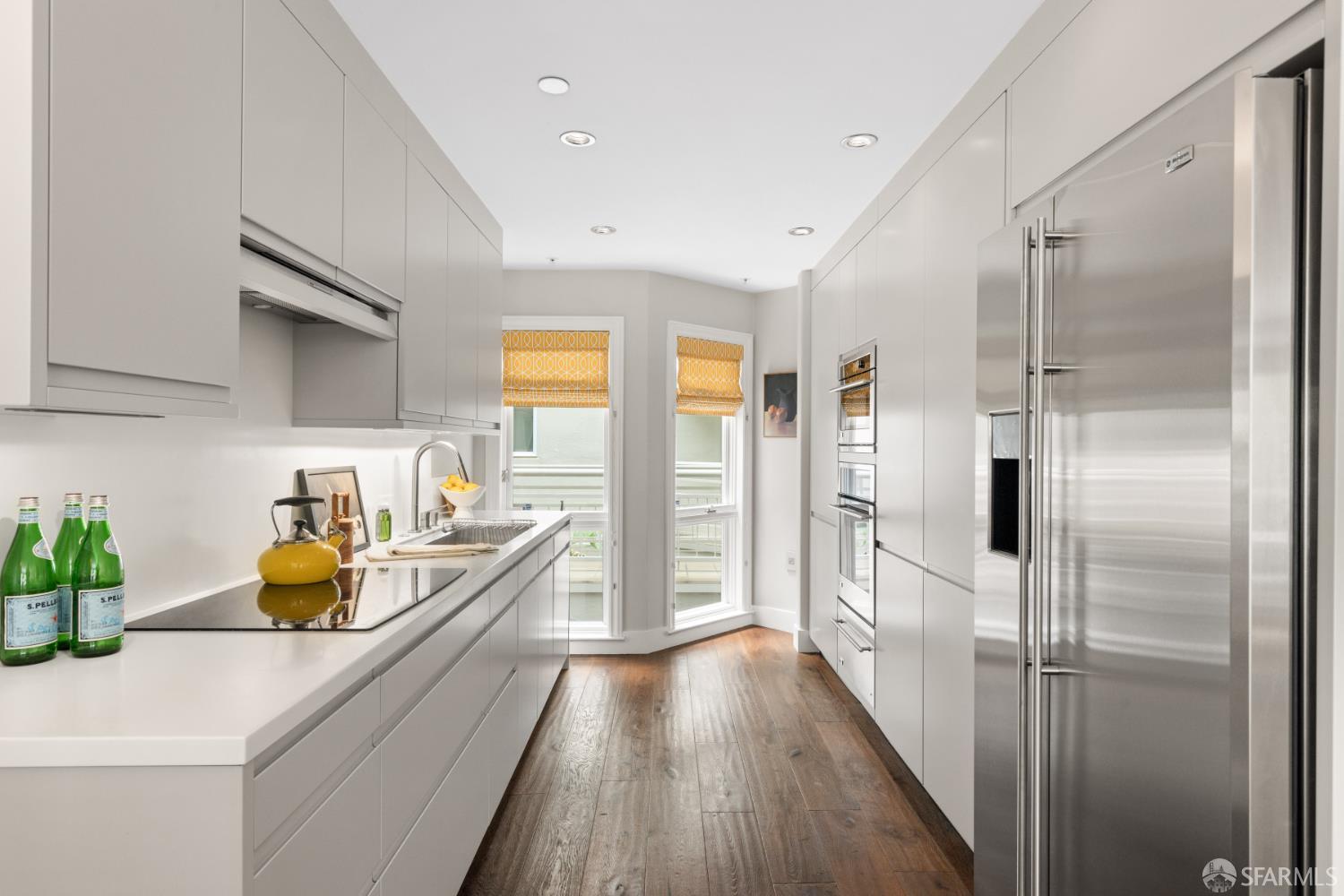 2016 Pacific Avenue # 201