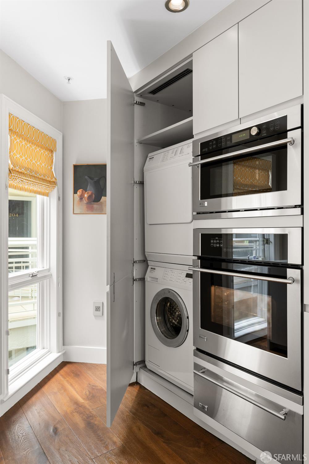 2016 Pacific Avenue # 201