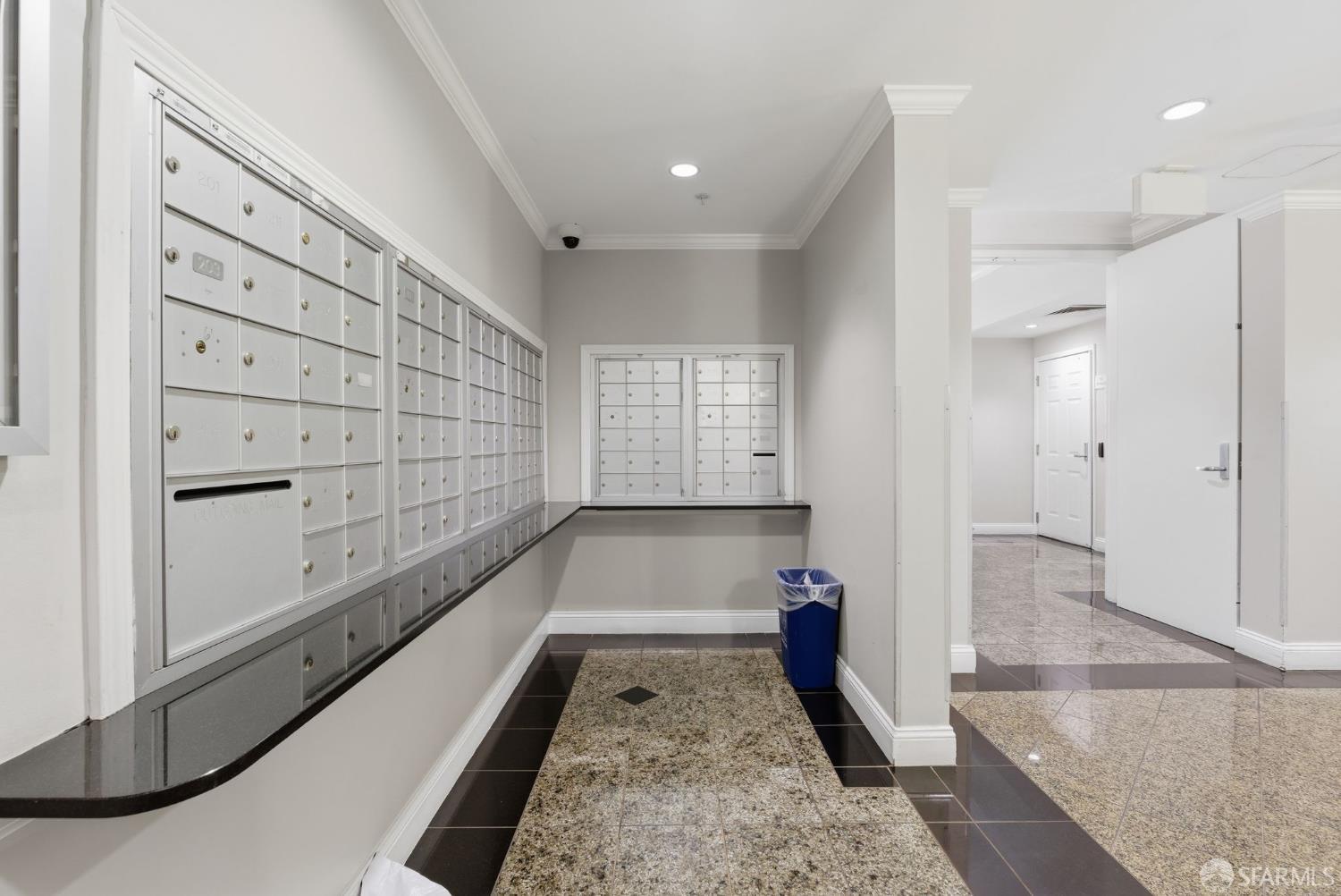 140 S Van Ness Avenue # 417