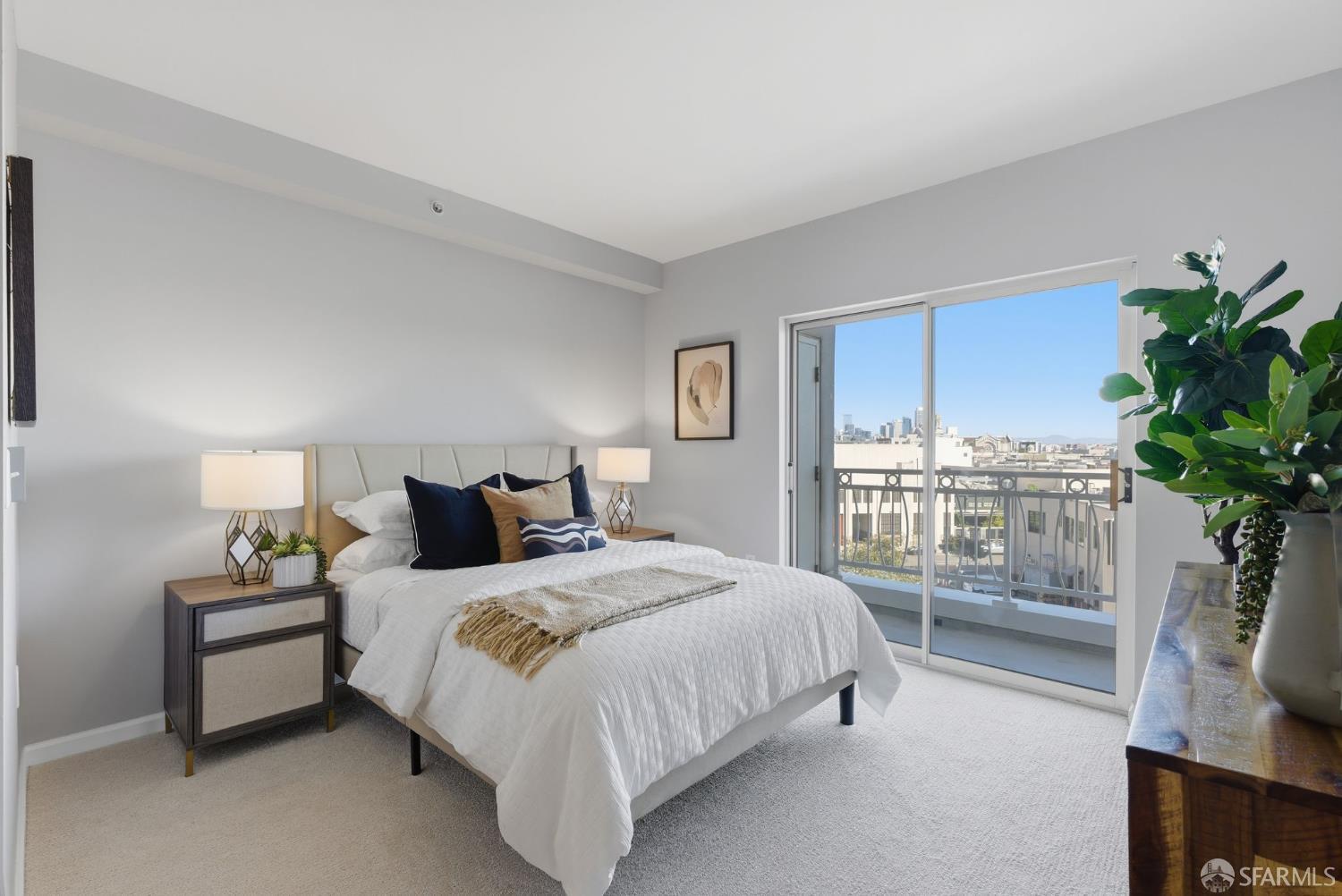 140 S Van Ness Avenue # 417