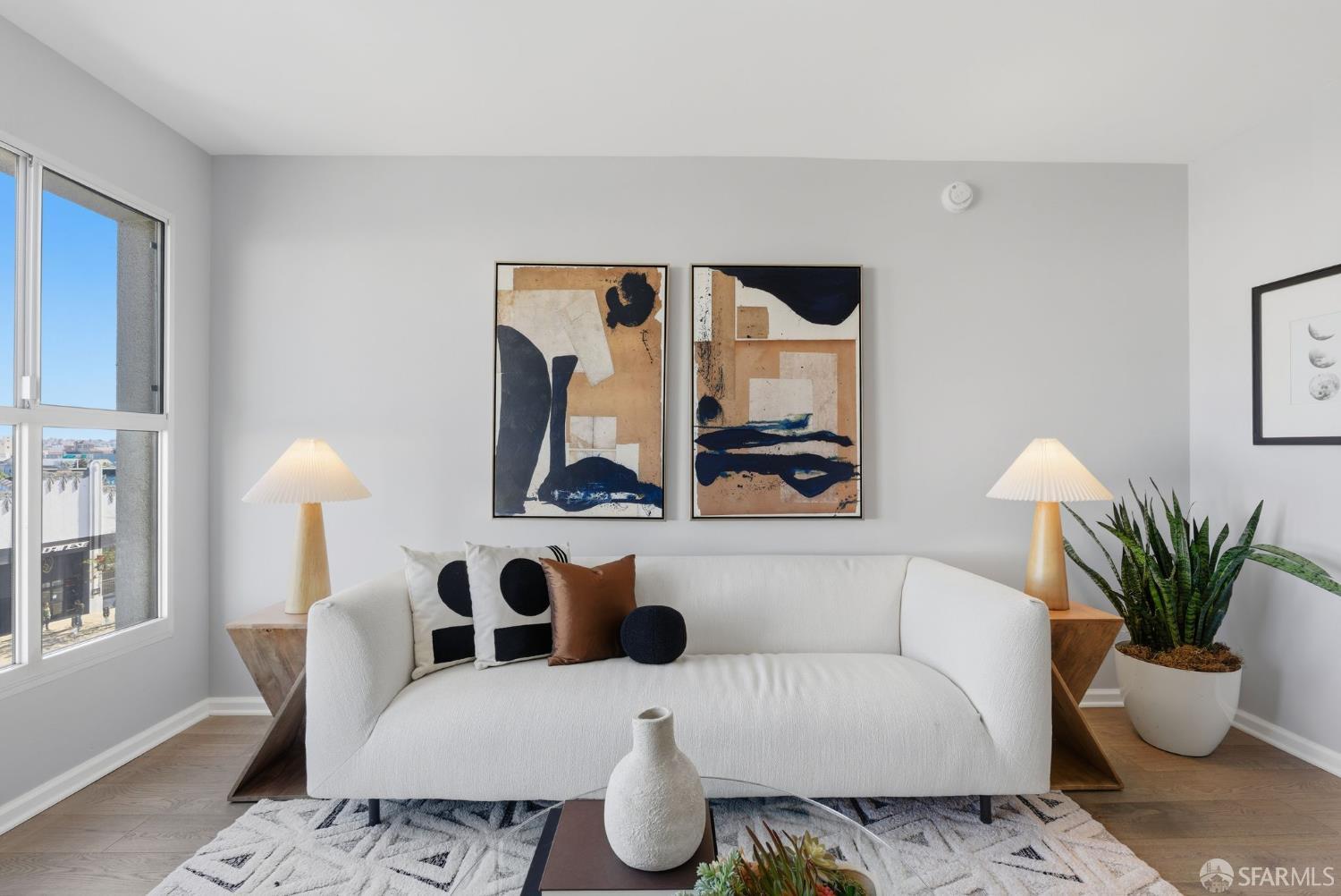 140 S Van Ness Avenue # 417