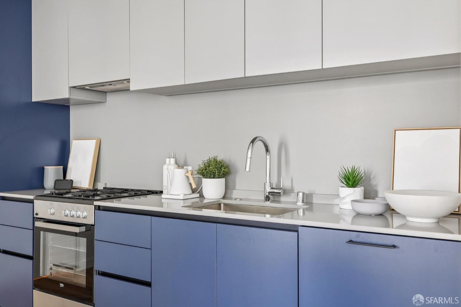 988 Harrison Street Unit: CJ4