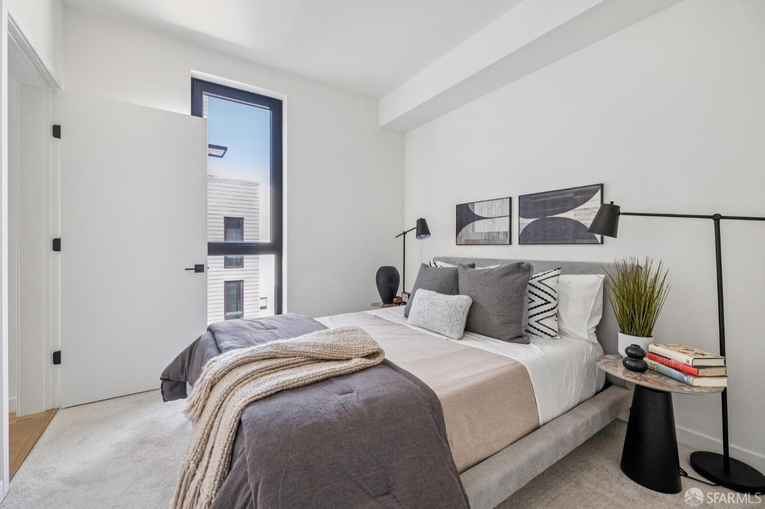 988 Harrison Street Unit: CJ4