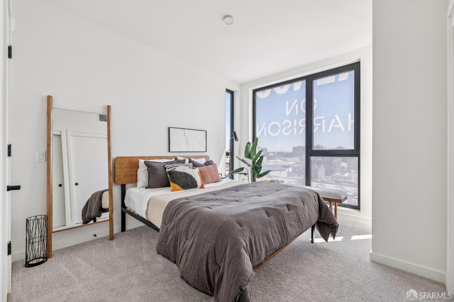 988 Harrison Street Unit: HN9