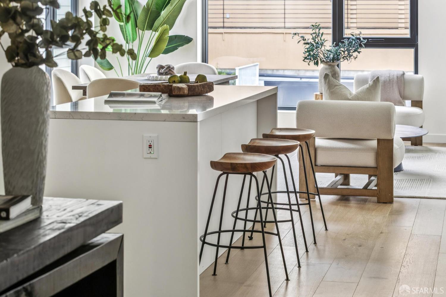 915 North Point Street # J5