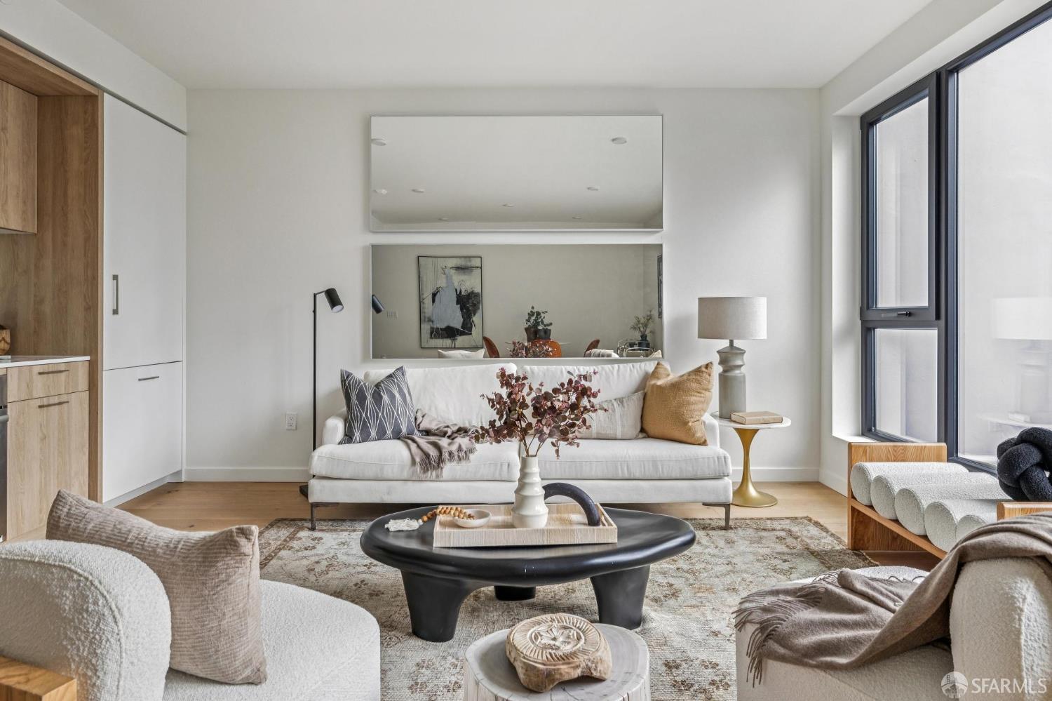 915 North Point Street # R4